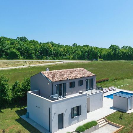 Stunning Home In Barban With Wifi ภายนอก รูปภาพ