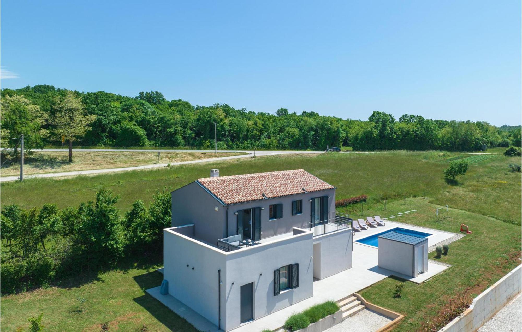 Stunning Home In Barban With Wifi ภายนอก รูปภาพ