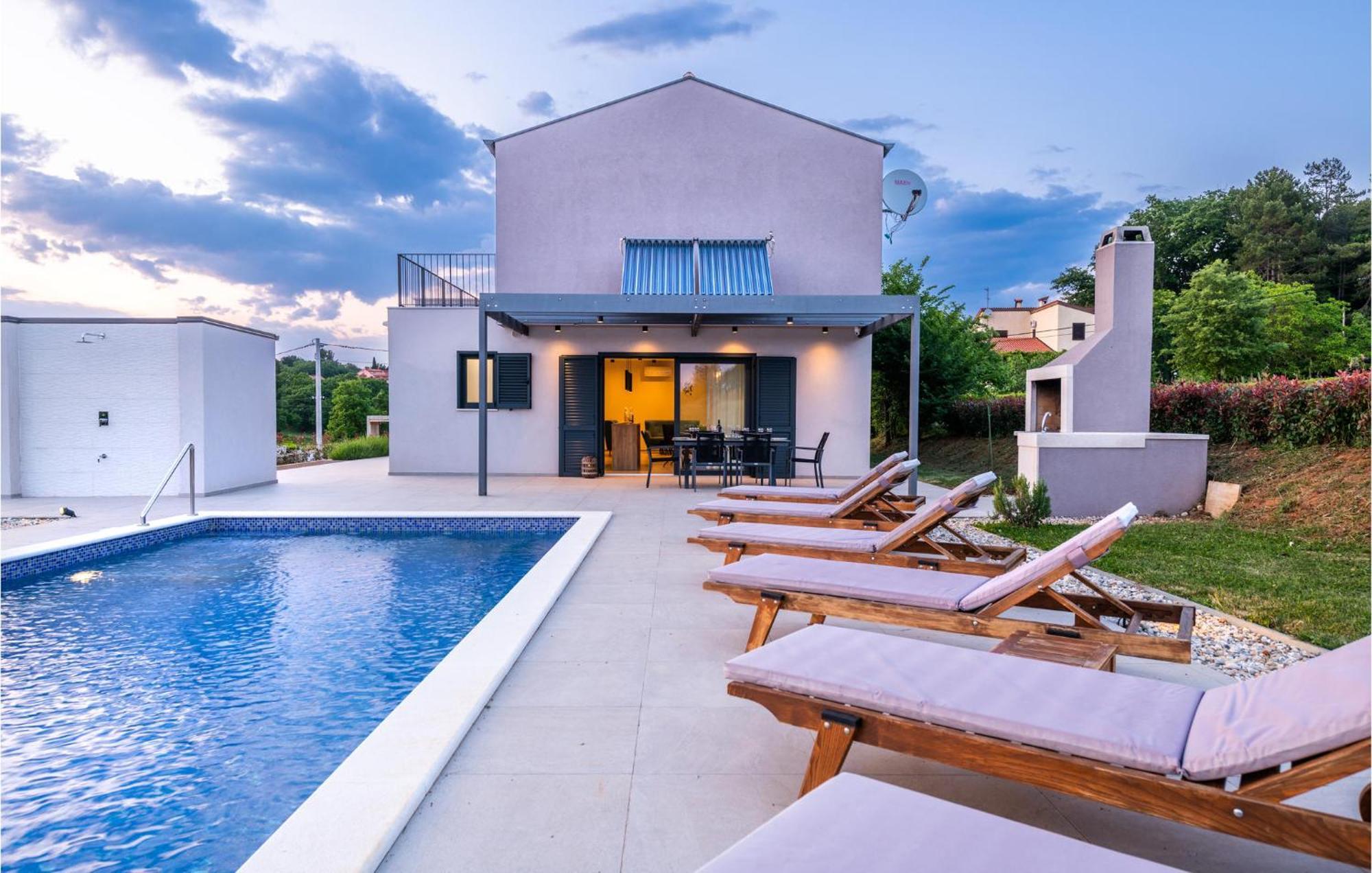 Stunning Home In Barban With Wifi ภายนอก รูปภาพ